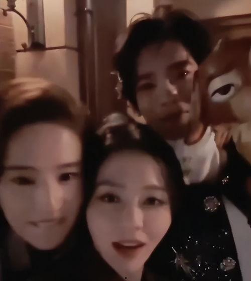 明星回应吧友爆料视频,视频爆料真相大白 第2张 明星回应吧友爆料视频,视频爆料真相大白 第2张